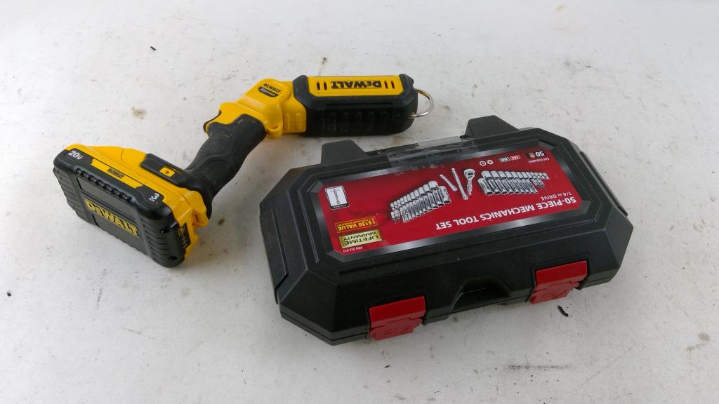 DeWalt Worklight And More, 2 Pieces