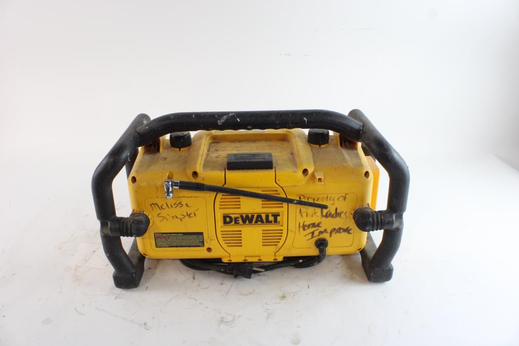 DeWalt Worksite Charger/Radio Property Room