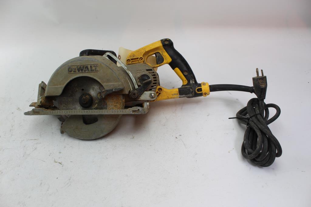 Dewalt Worm Drive Saw Property Room