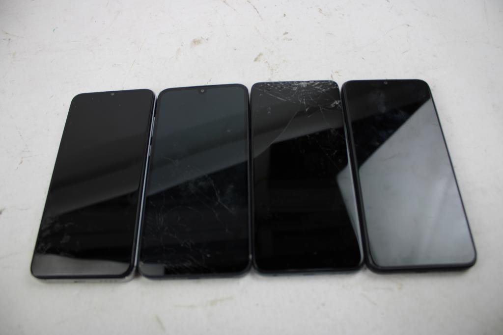 Dialn, Motorola, Samsung, Maxwest Cell Phone Lot, 4 Pieces, Sold For Parts