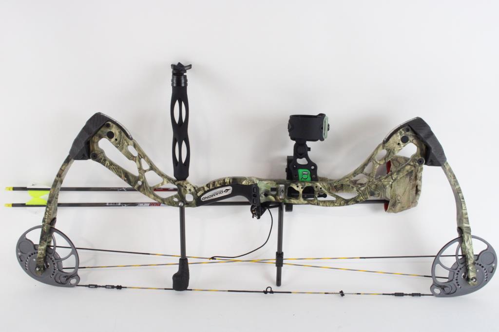 Diamond Archery Edge Compound Bow With Case Property Room