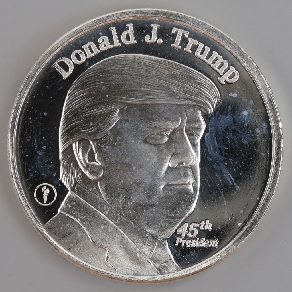 Donald J Trump 45th US President Fine Silver Round 1 Troy Oz