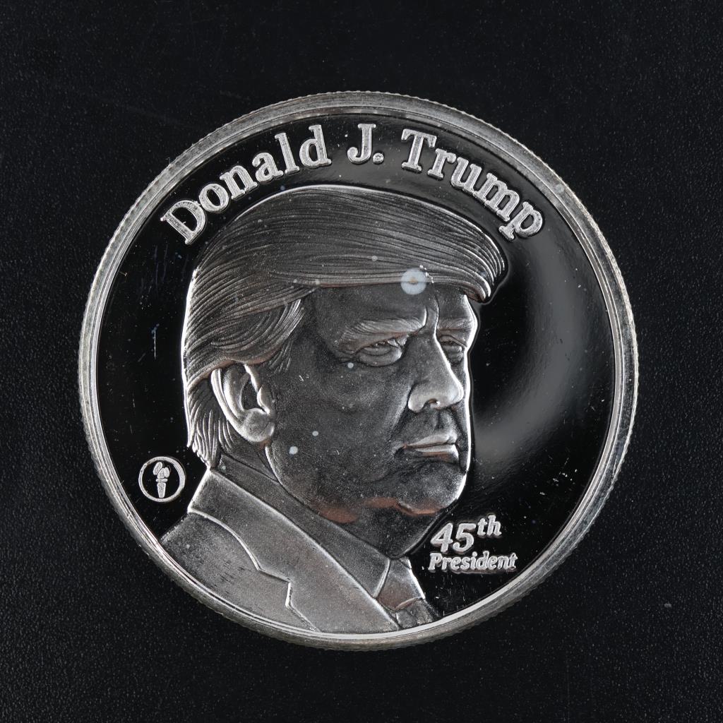 Donald J Trump 45th US President Fine Silver Round 1 Troy Oz