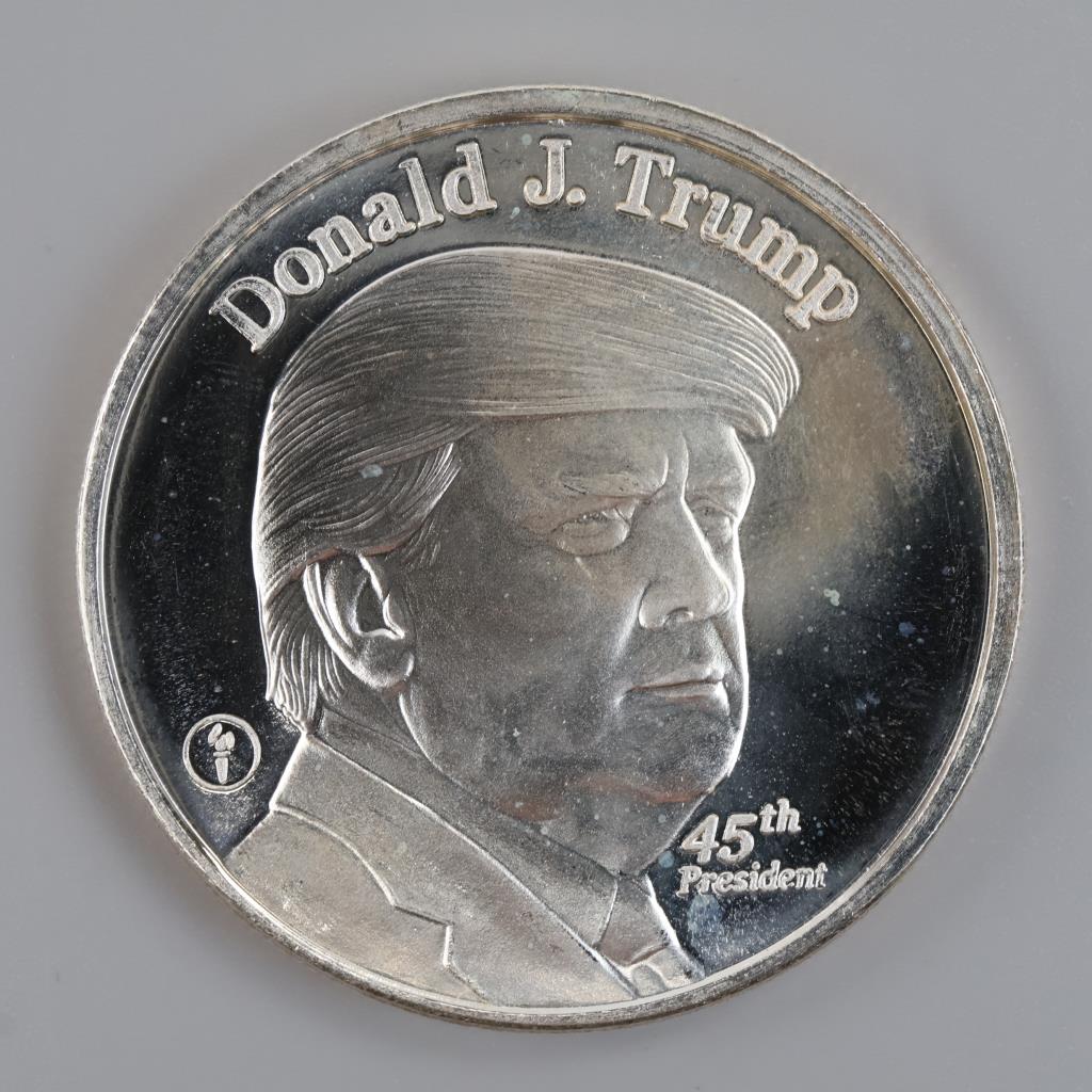 Donald J Trump 45th US President Fine Silver Round 1 Troy Oz