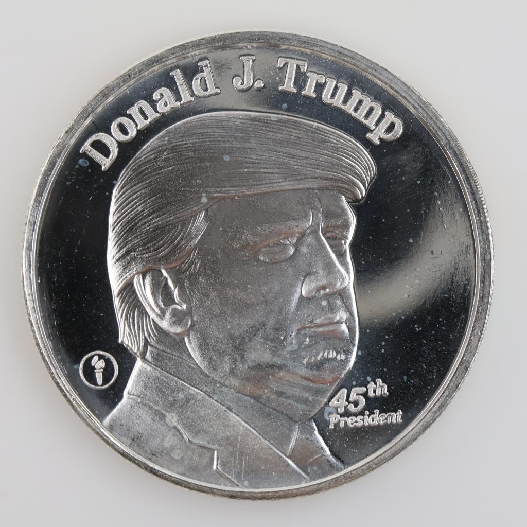 Donald J Trump 45th US President Fine Silver Round 1 Troy Oz