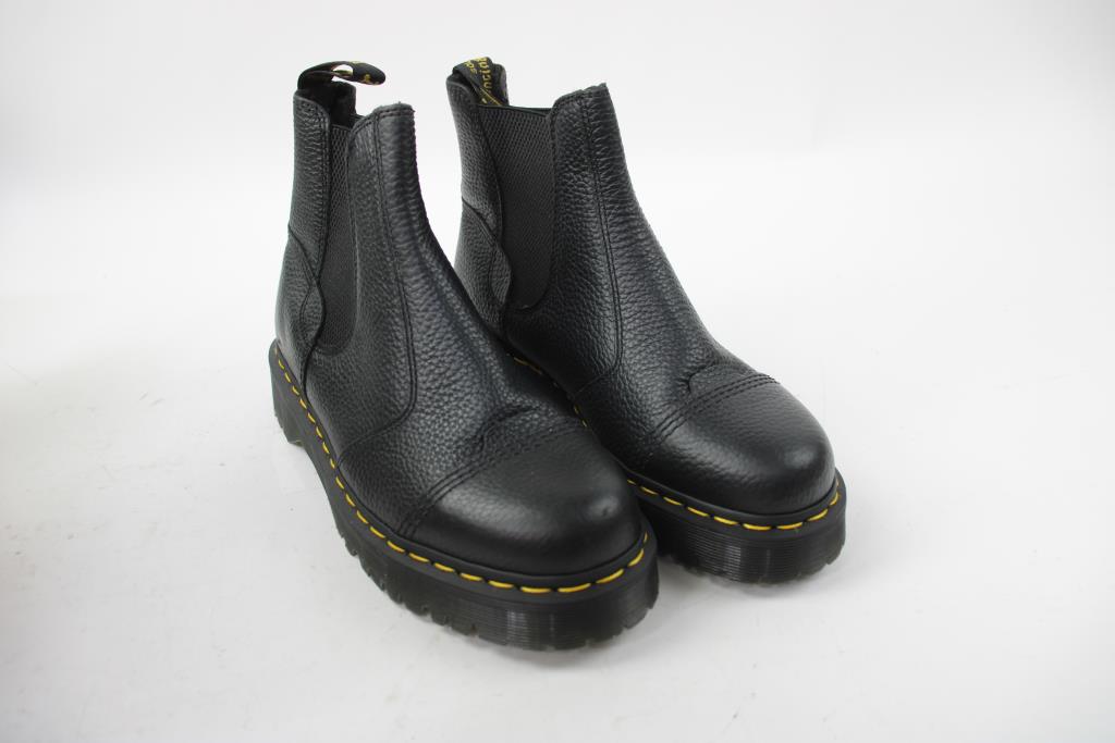 Dr. Martens Unisex Smooth Leather Chelsea Boots, Men's 9