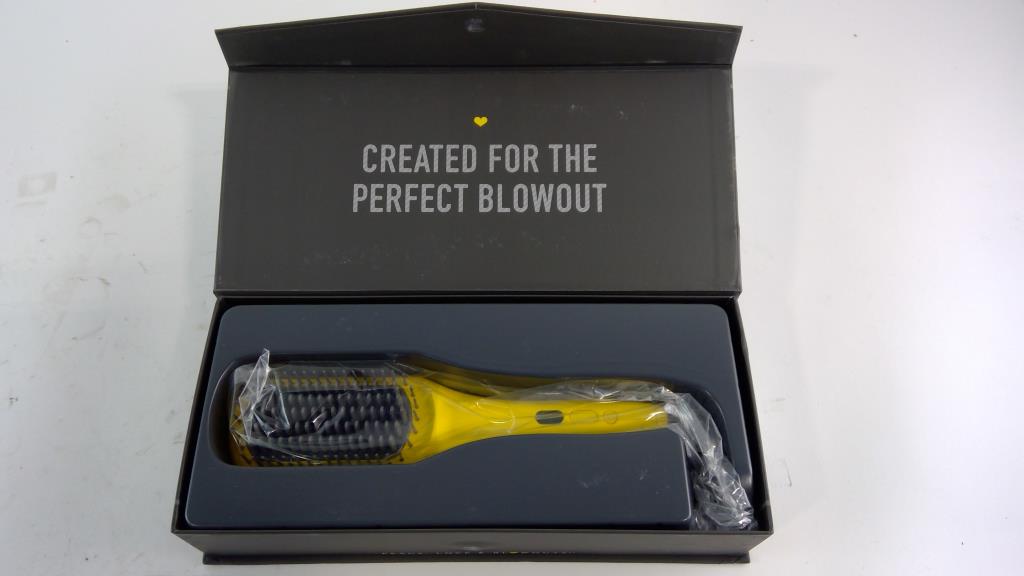 drybar-heated-straightening-brush-property-room