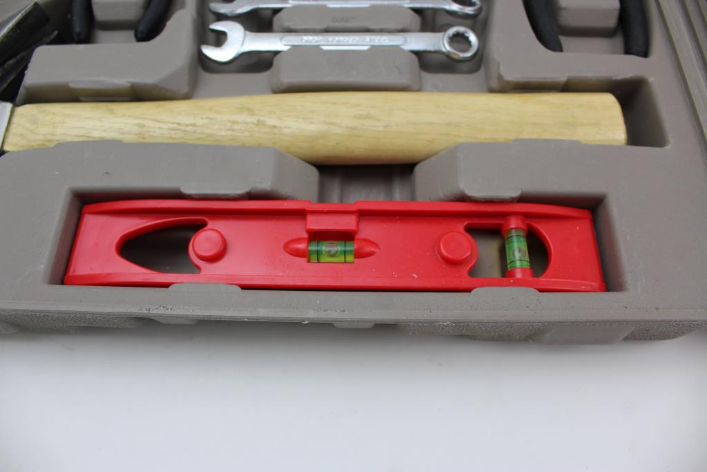 Durabuilt Household 100+ Piece Tool Kit Property Room