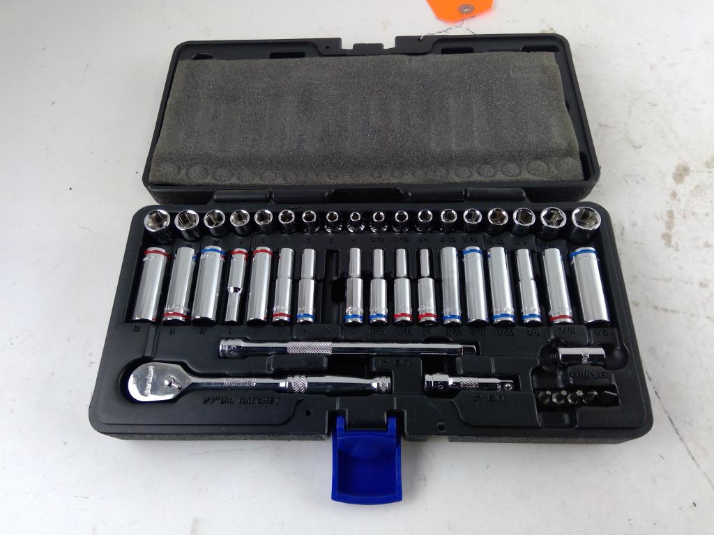 Duralast Mechanics Tool Set