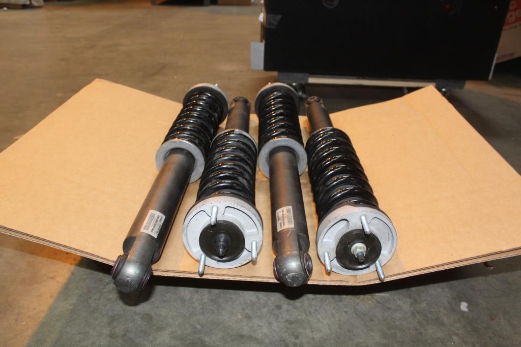 Dynamic Suspension Car Parts; 4 Pieces Property Room