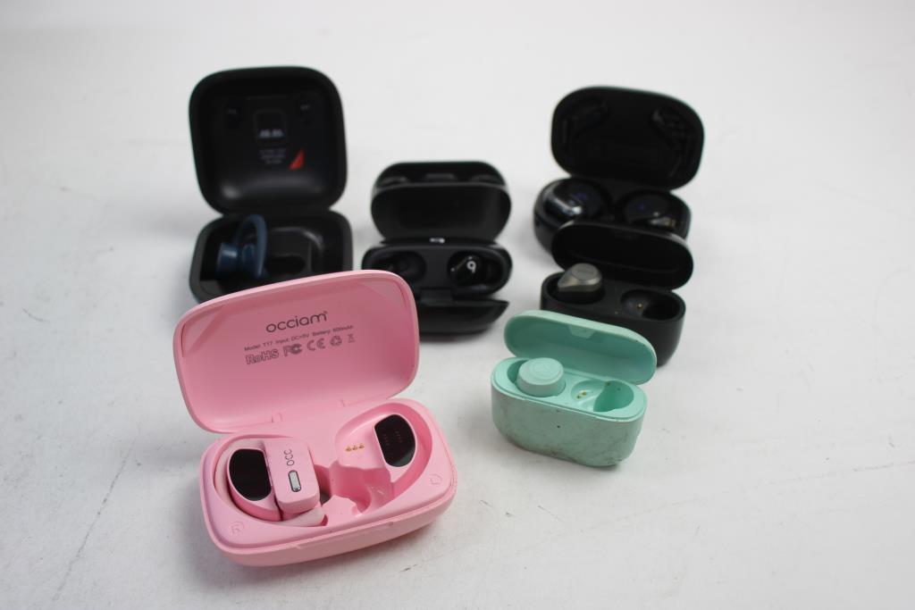 Earbuds Cases, With Single Earbuds