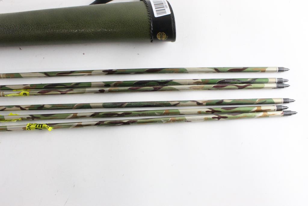 Easton Superlite Arrows With Quiver, 7 Pieces Property Room