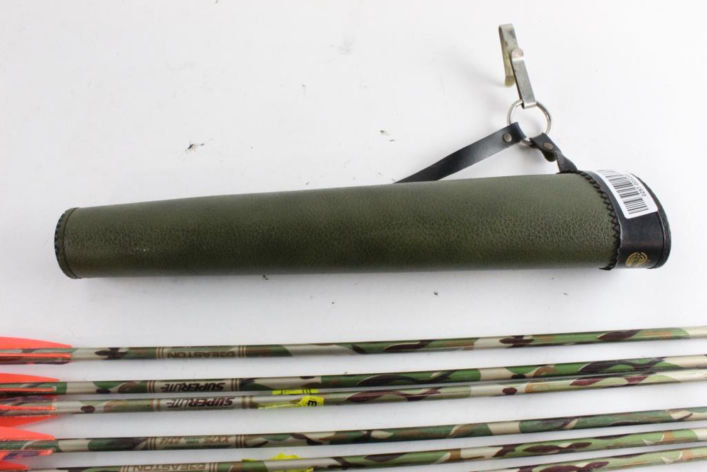 Easton Superlite Arrows With Quiver, 7 Pieces Property Room