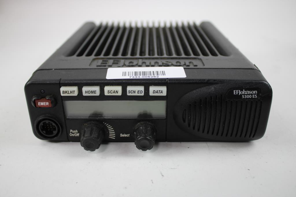 EF Johnson 5300 ES Mobile Radio Dash Mount