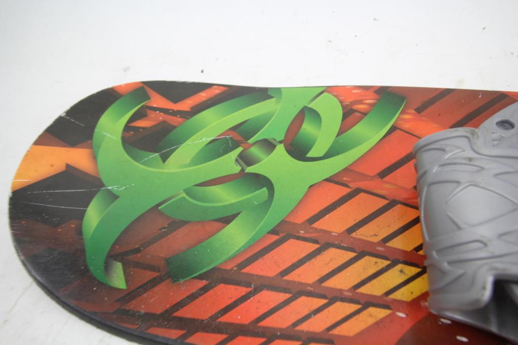 ESP Freeride 110 Kids Beginner Snowboard Property Room