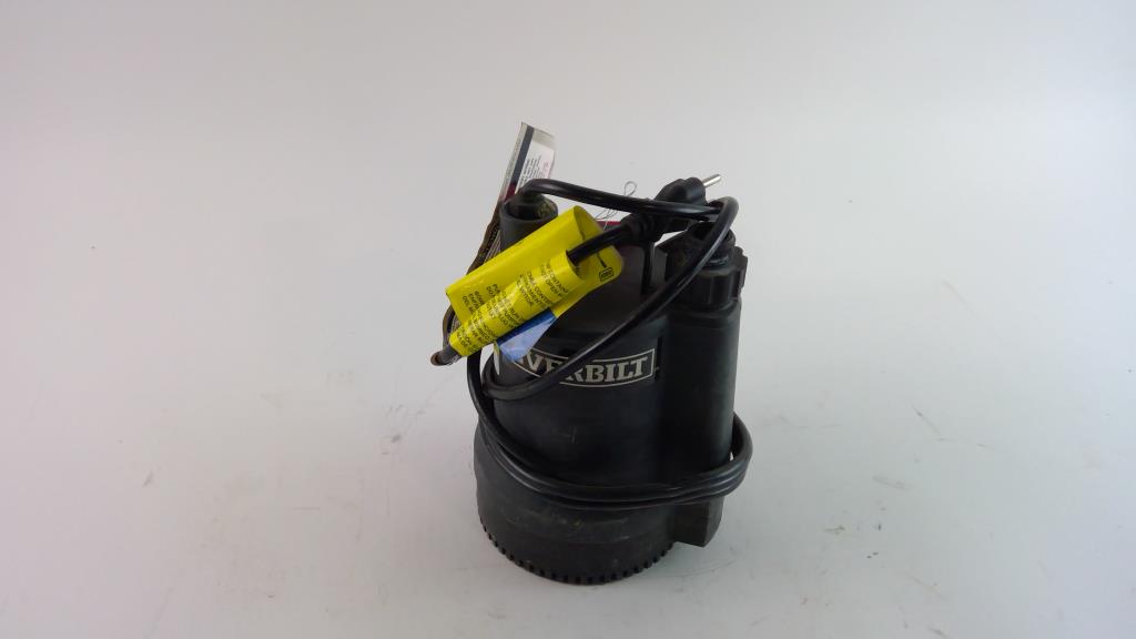 Everbilt Utility Pump Property Room