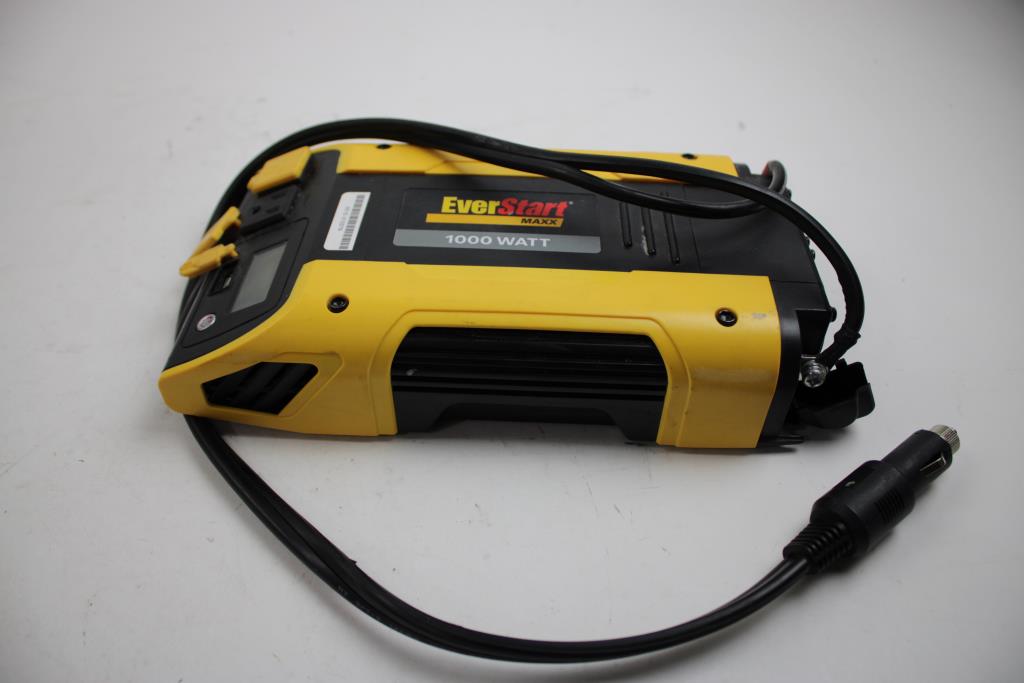 EverStart Maxx 1000W Inverter