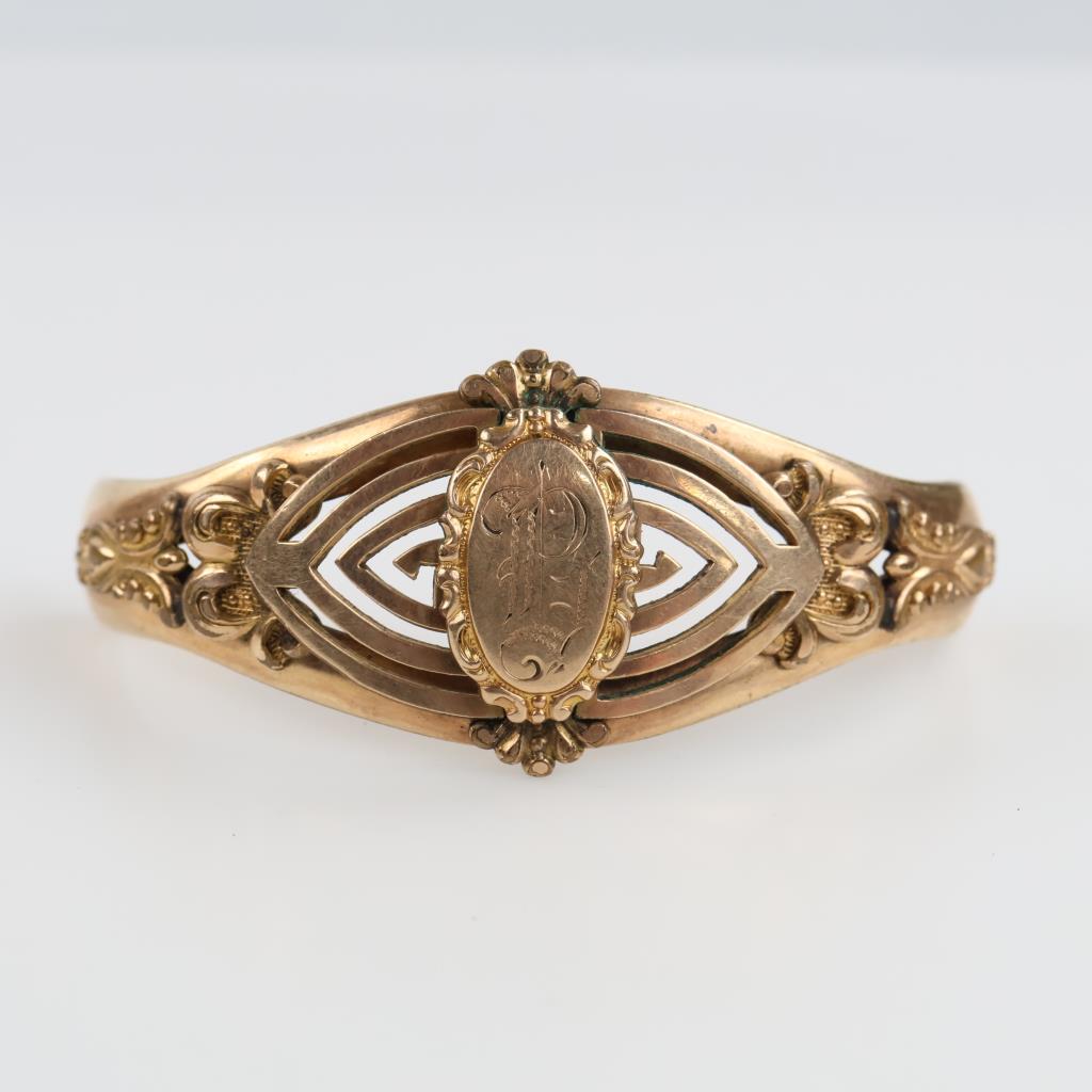 Fashion Bracelet Piece 10kt Gold Accent