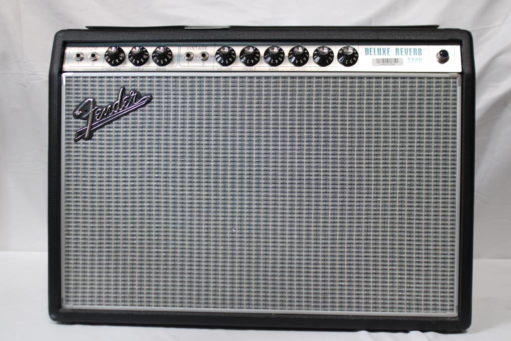 Fender '68 Custome Deluxe Reverb Guitar Amplifier