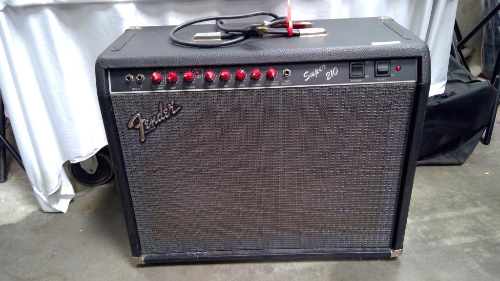 Fender Super 210 60W Guitar Combo Amplifier