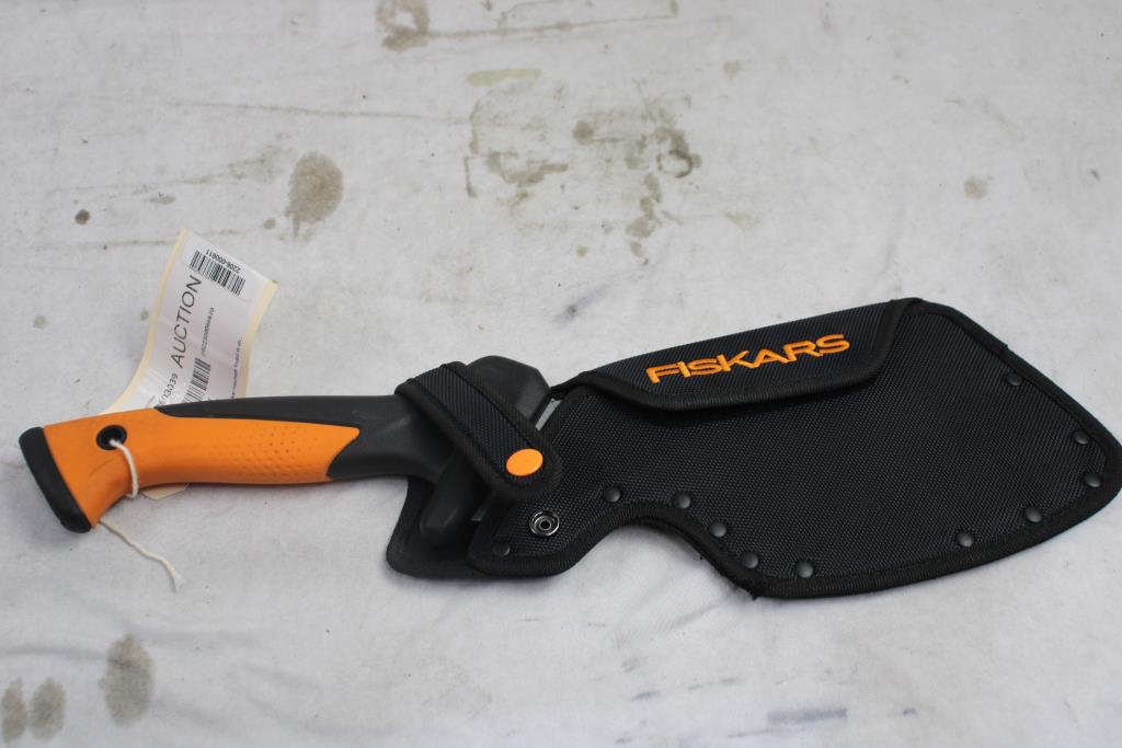 Fiskars Axe