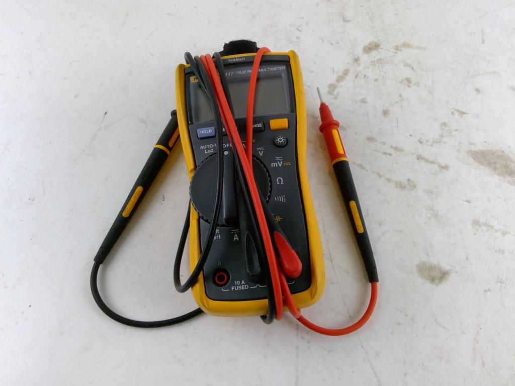 Flue 117 True RMS Multimeter