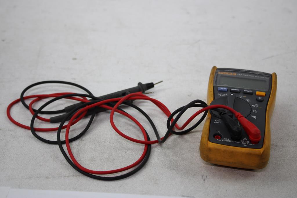 Fluke 117 Multimeter