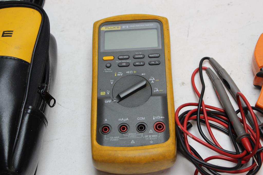Fluke Digital Multimeter And YFE Clamp Meter Property Room