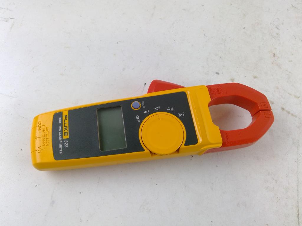 Fluke True RMS Clamp Meter