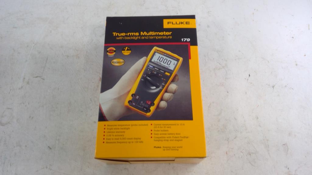 Fluke True-RMS Multimeter With Backlight And Temperature