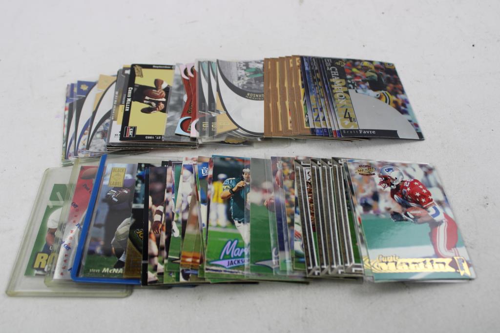 Football Trading Card Lot, 20+ Cards