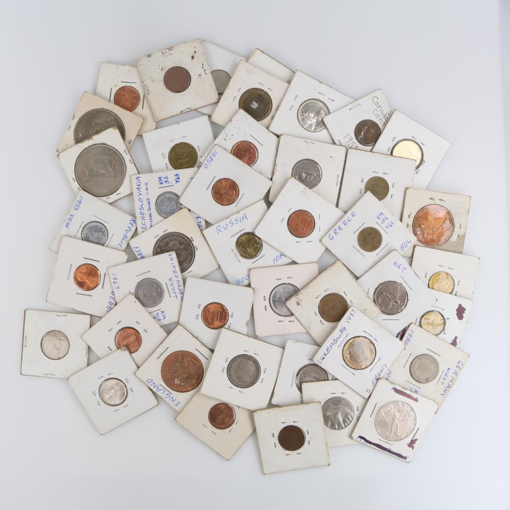 Foreign And US Currency, 40+ Pieces