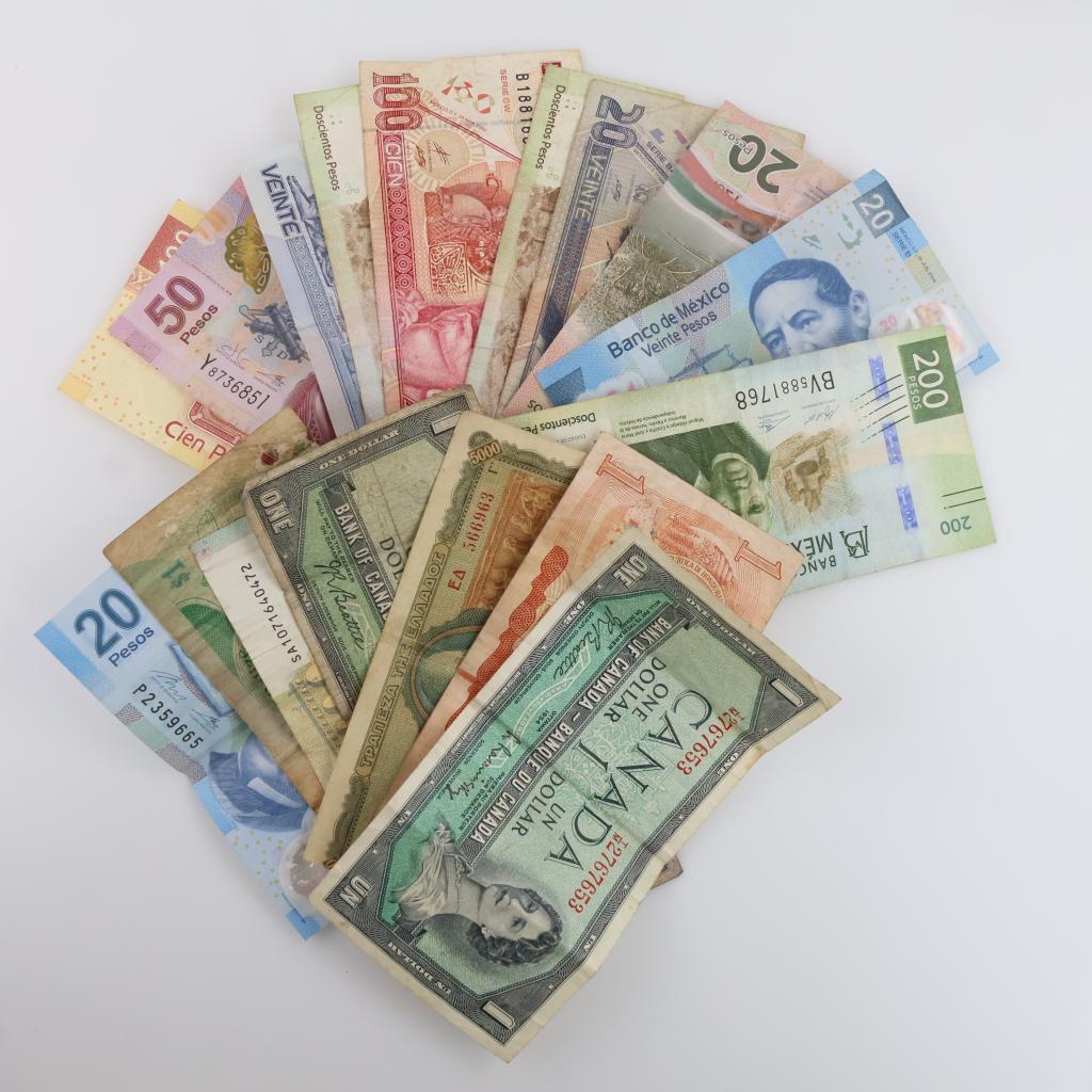 Foreign Currency 15+ Bills