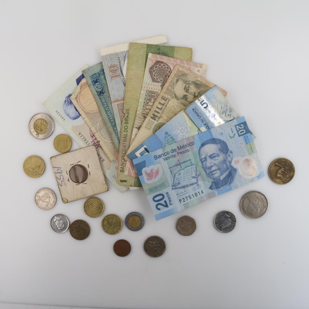 Foreign Currency, 20+ Pieces