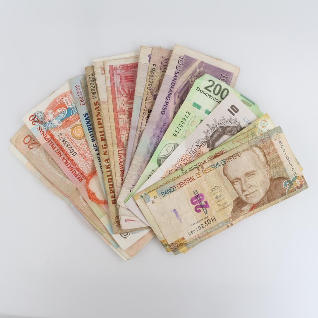 Foreign Currency, 21 Pieces