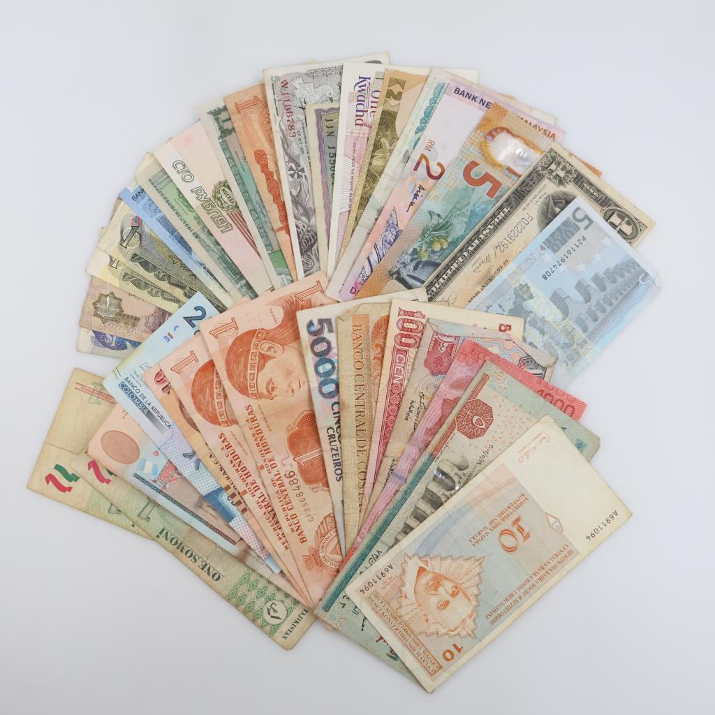 Foreign Currency, 30+ Pieces