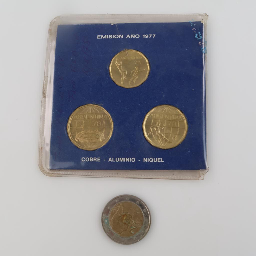 Foreign Currency, 4 Coins