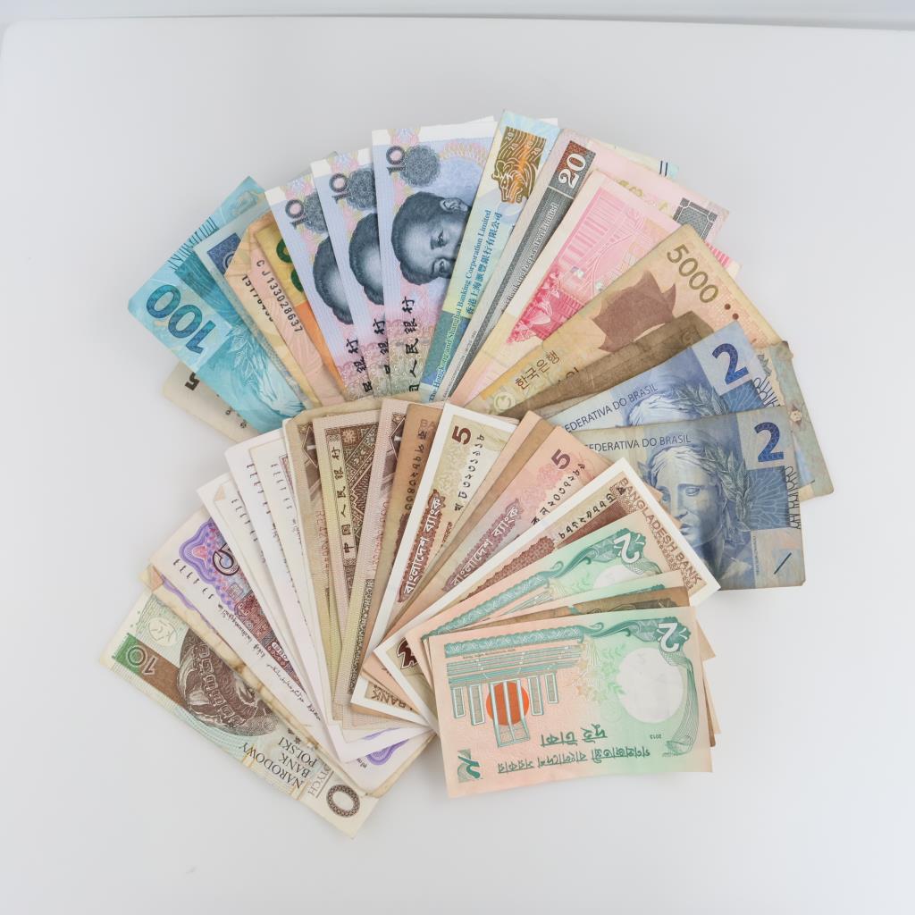 Foreign Currency, 40+ Pieces