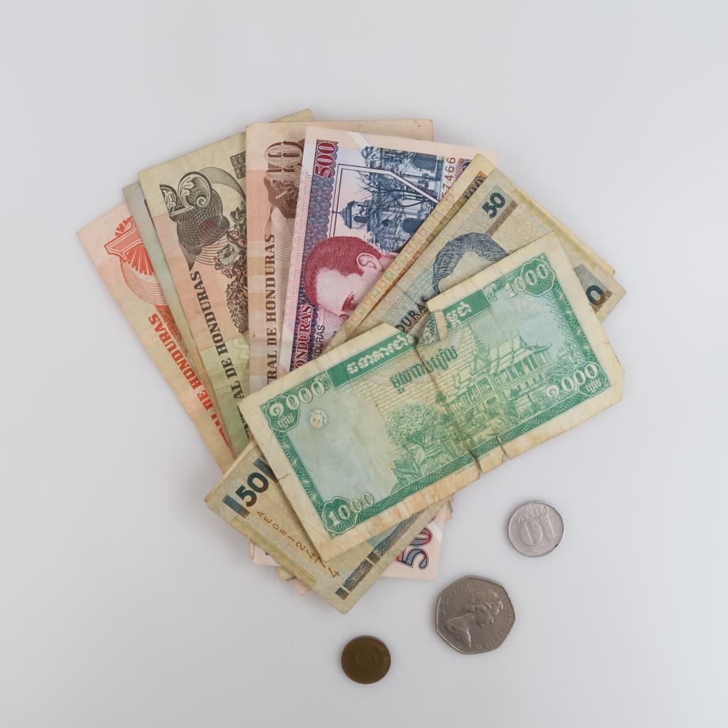 Foreign Currency, 7+ Pieces