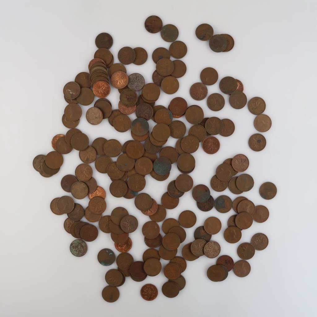 Foreign & US Currency, 1+ Lbs