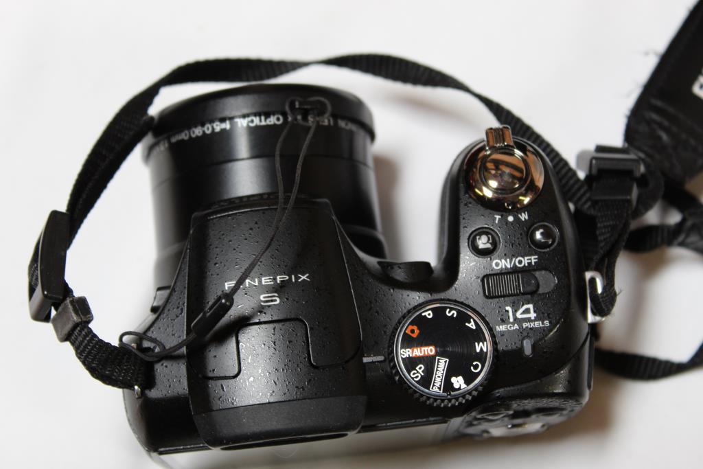 Fujifilm FinePix S2950 Digital Camera Property Room