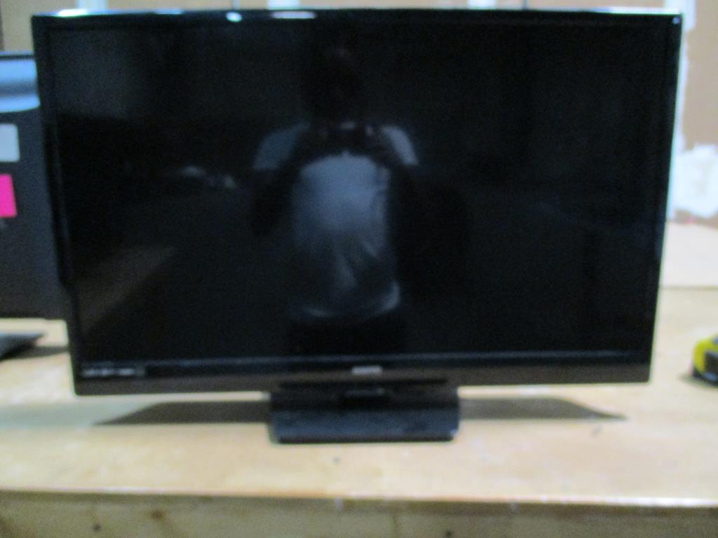 Funai 32" Flat TV Property Room
