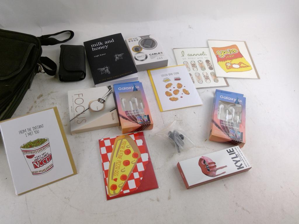 Galaxy S6 Earbuds And More 5+ Pieces