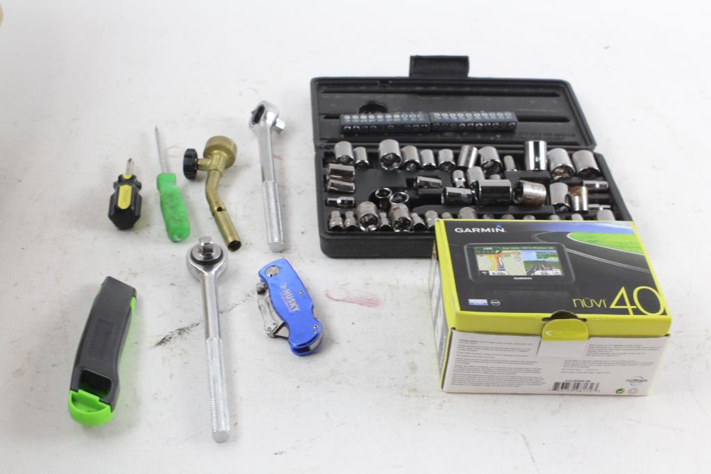 Garmin GPS And Assorted Tools, 20+ Pieces | Property Room