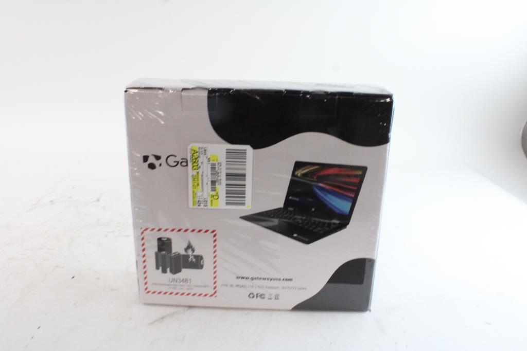 Gateway 11.6" 2in1 Convertible Notebook Property Room