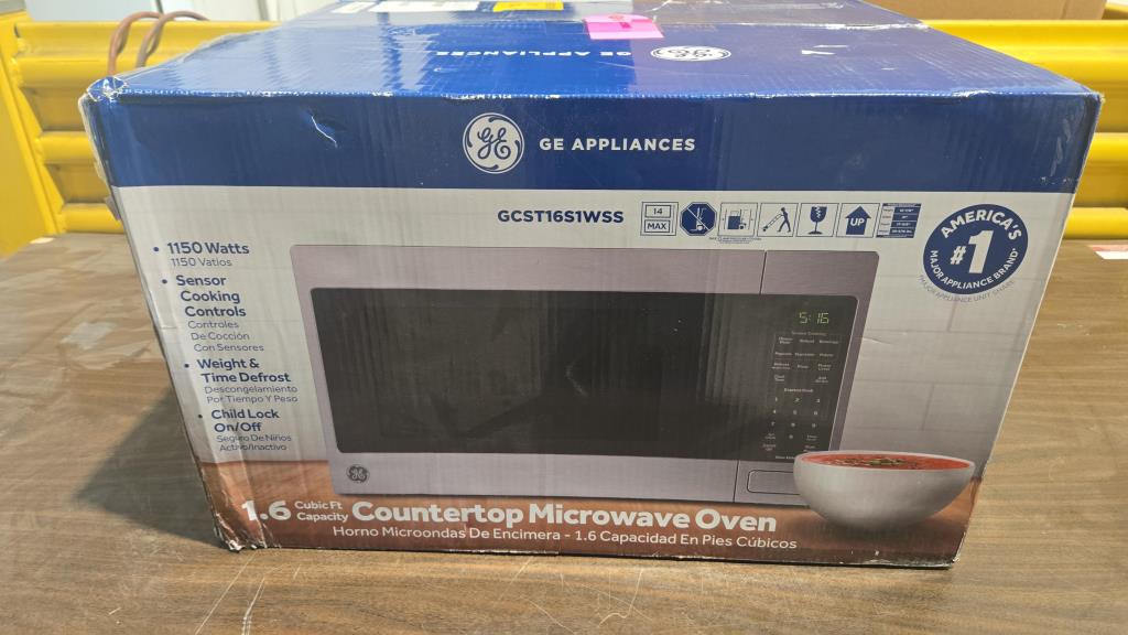 GE Appliances Microwave