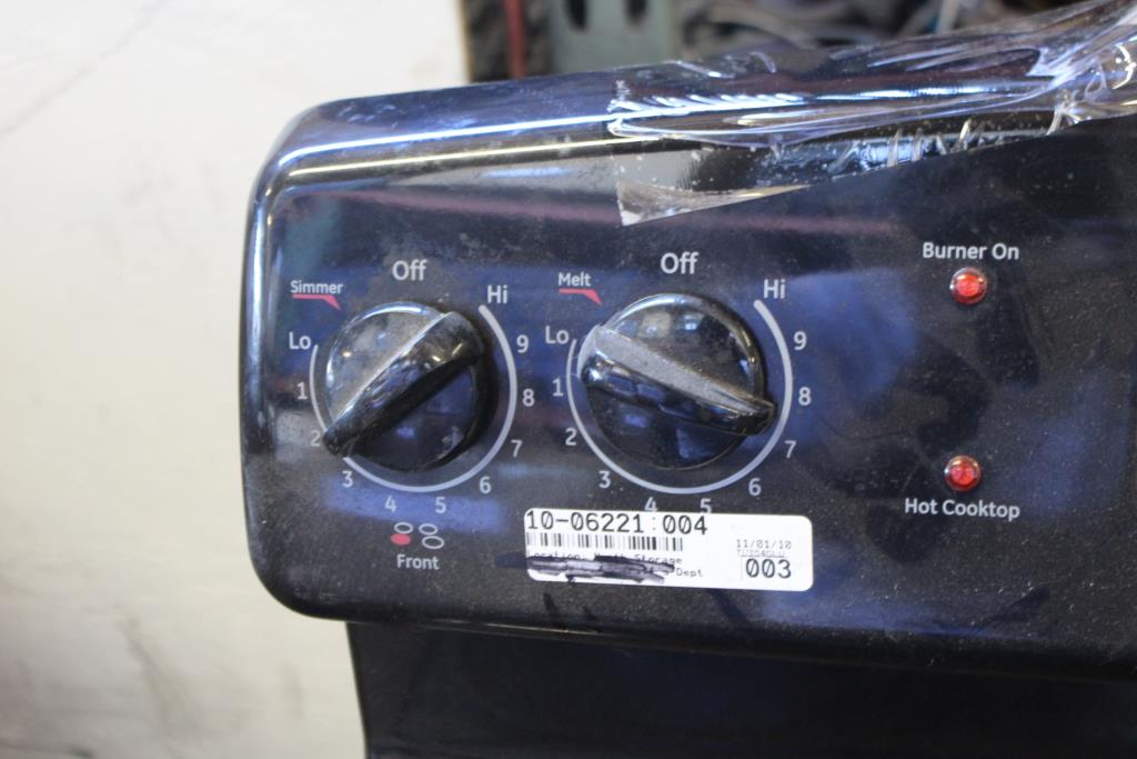 GE Electric Oven/Stove Property Room