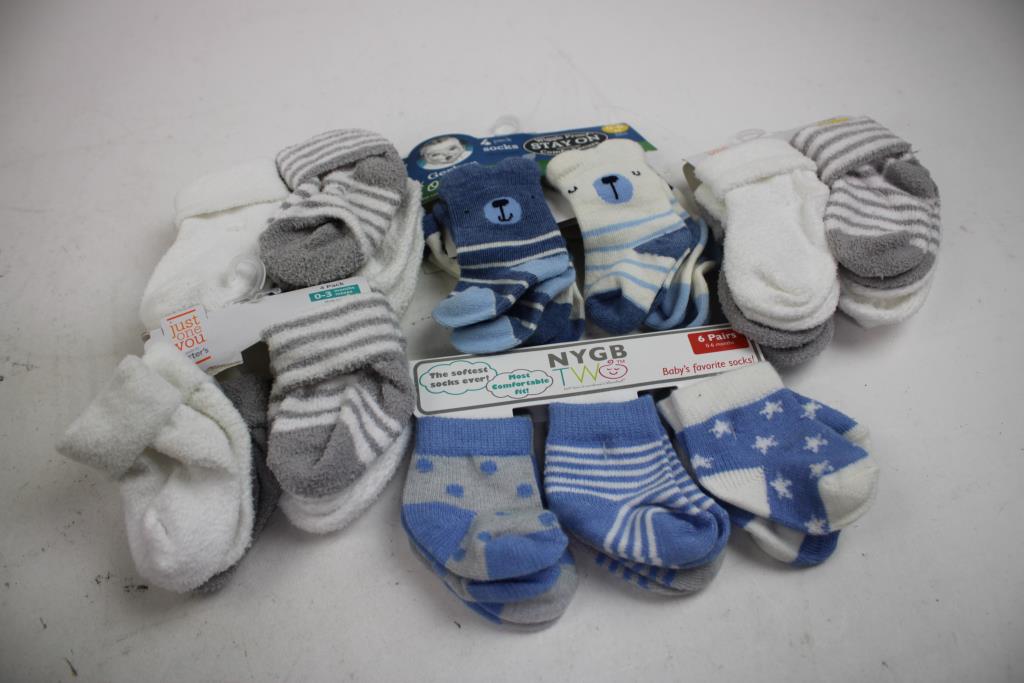 Gerber, Carter's, Capelli, Baby Bibs, Onesies, Socks Bulk Lot, 32 Pieces