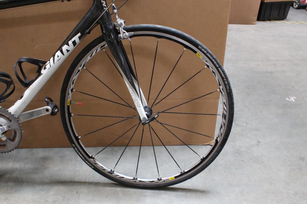 Giant TCR C W Road Bike | Property Room