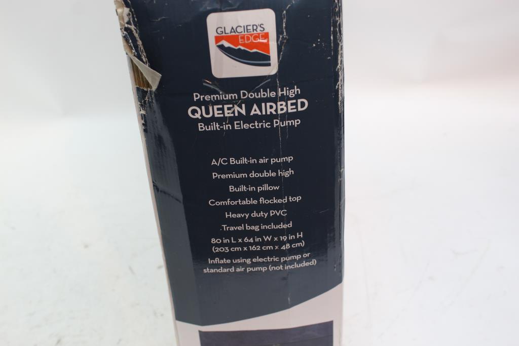 Glacier's Edge Premium Double High Queen Airbed Property Room